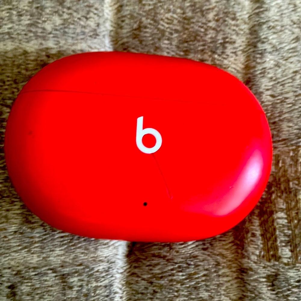 Beats Studio buds